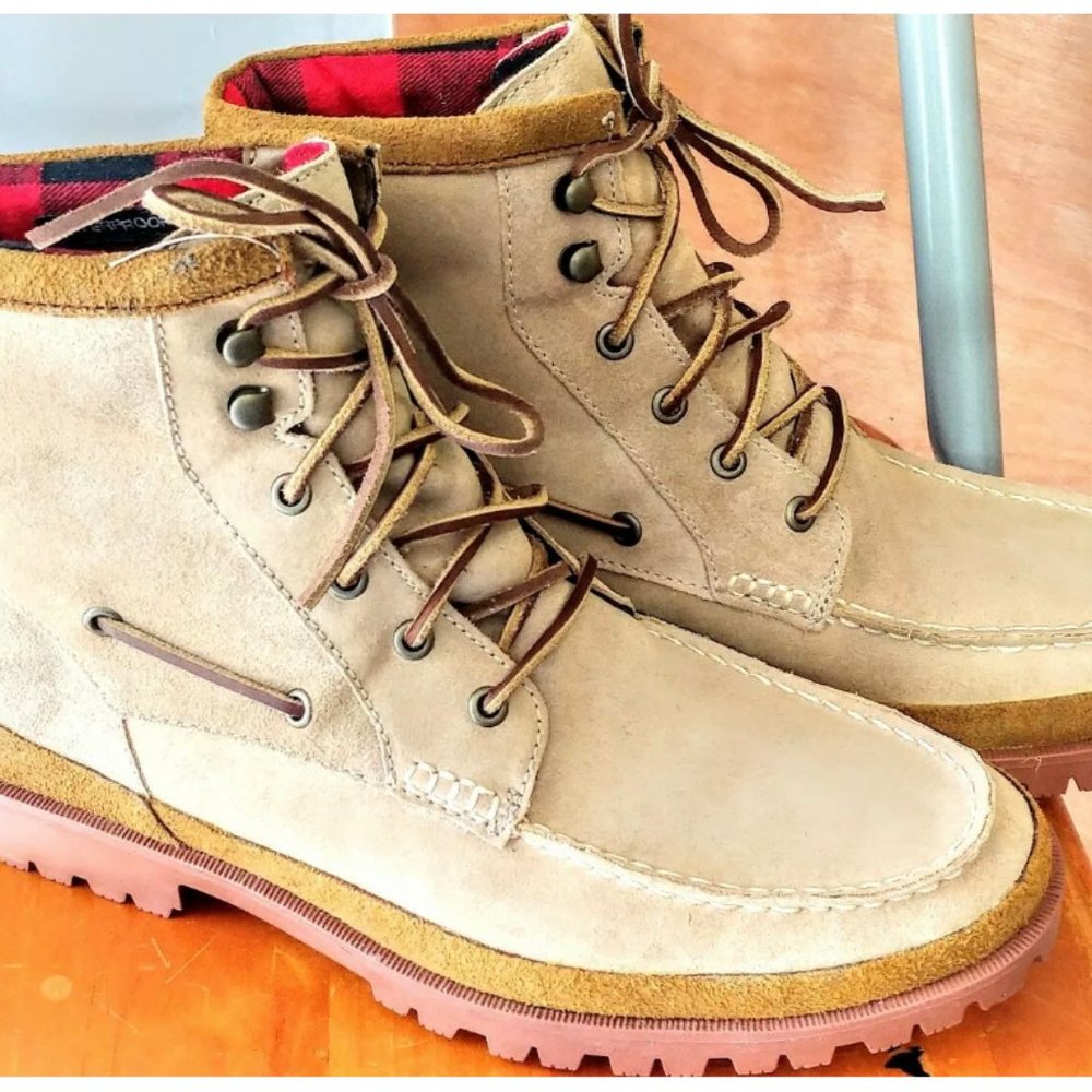 Sperry Lug Boot Size 10M
